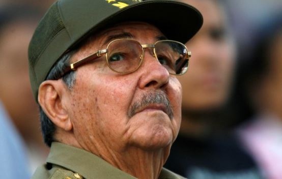 Раул Кастро съобщи, че подава оставка като първи секретар на